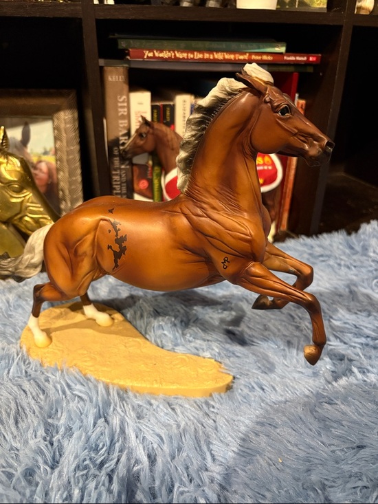 Breyer Other - Breyer barrel horse